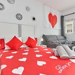 Boutique 201 Deluxe *