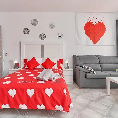 Boutique 201 Deluxe Apartment *