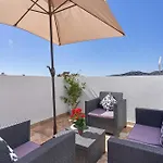 Boutique 201 Deluxe Апартаменти